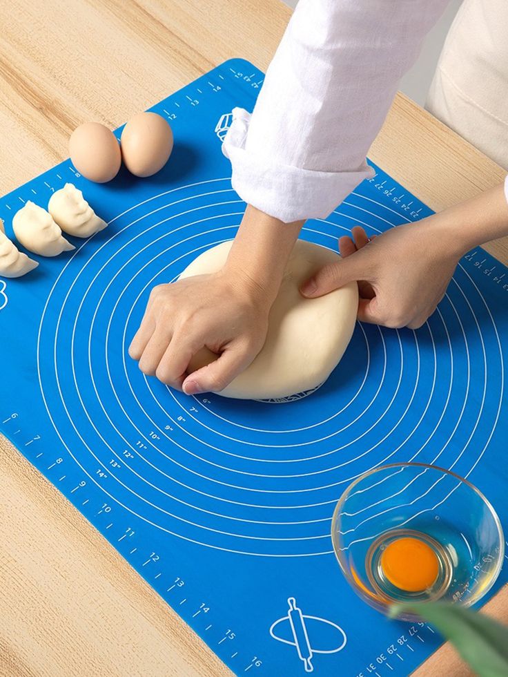 Multi-Purpose Non-Stick Silicone Dough Mat – Ideal for Roti & Baking